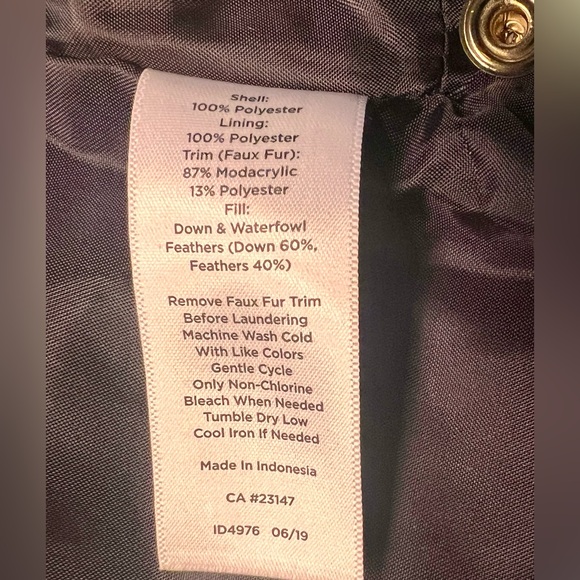 Talbots Faux Fur Collar Vest, size XL - Picture 8 of 8